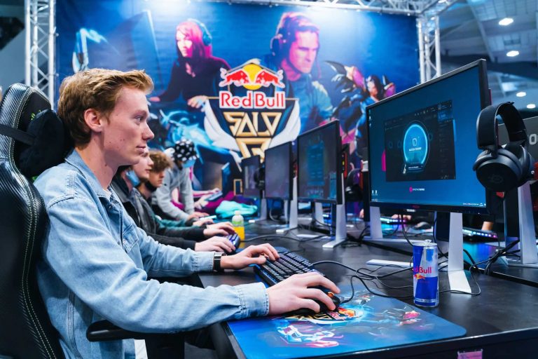 Red Bull SOlo Q 2023